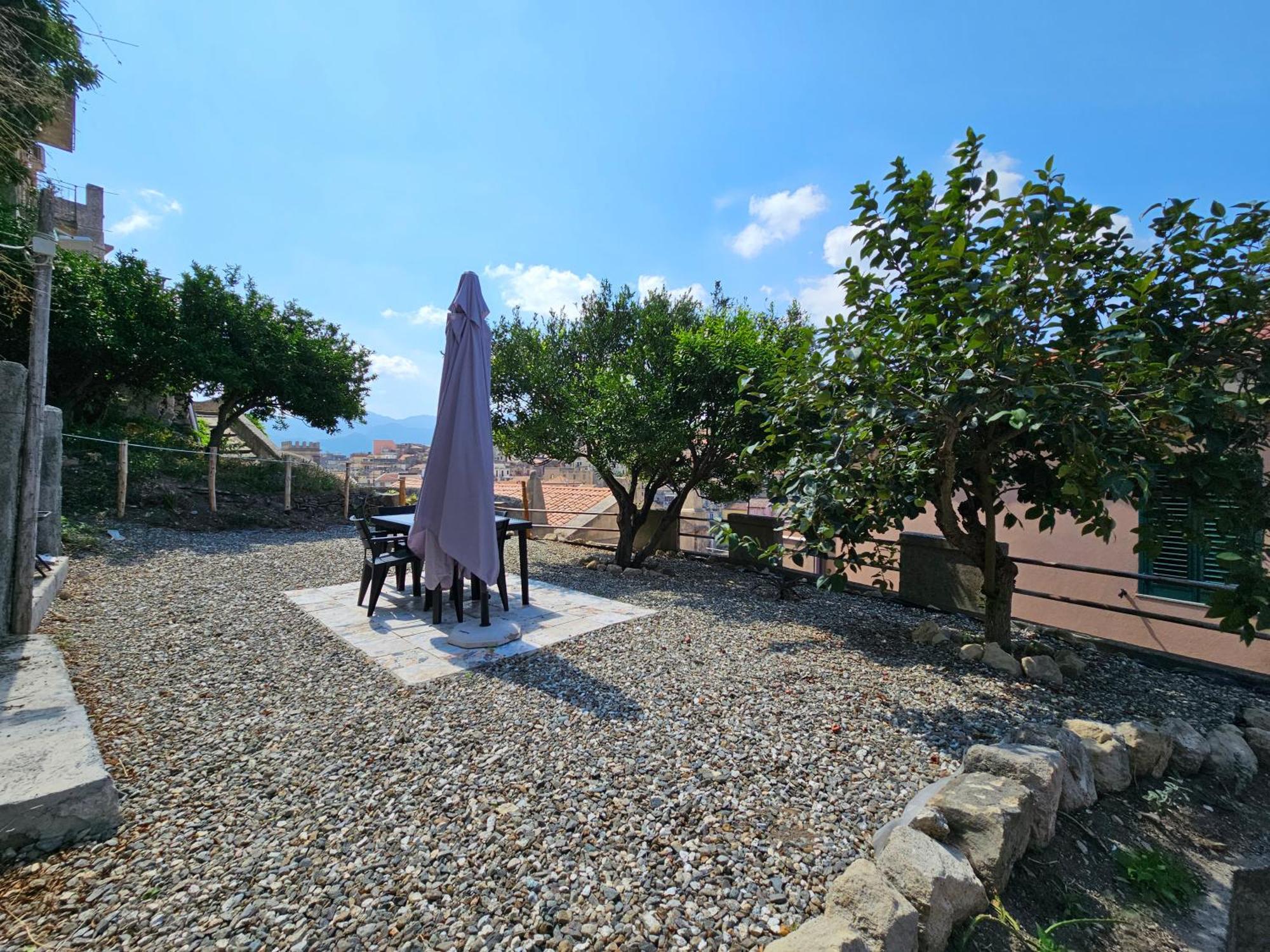 Portaterra - Spaziosa Casa Con Bella Vista E Giardino Monforte San Giorgio Esterno foto